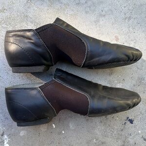 Leather Slip On Jazz Shoes for Stage, Theater, Dance - Big Kid Sz 5.5 VGUC